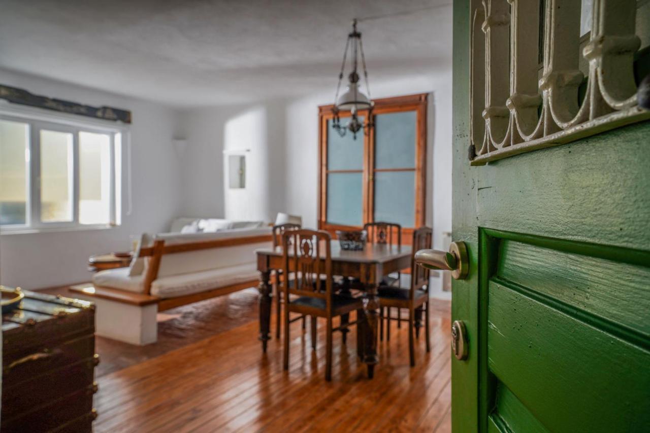 Вілла Serenity - Traditional House With Stunning Sea View Tagoo  Екстер'єр фото
